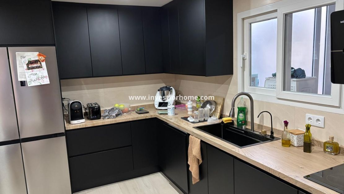 Försäljning - Lägenhet - Torrevieja - Centro