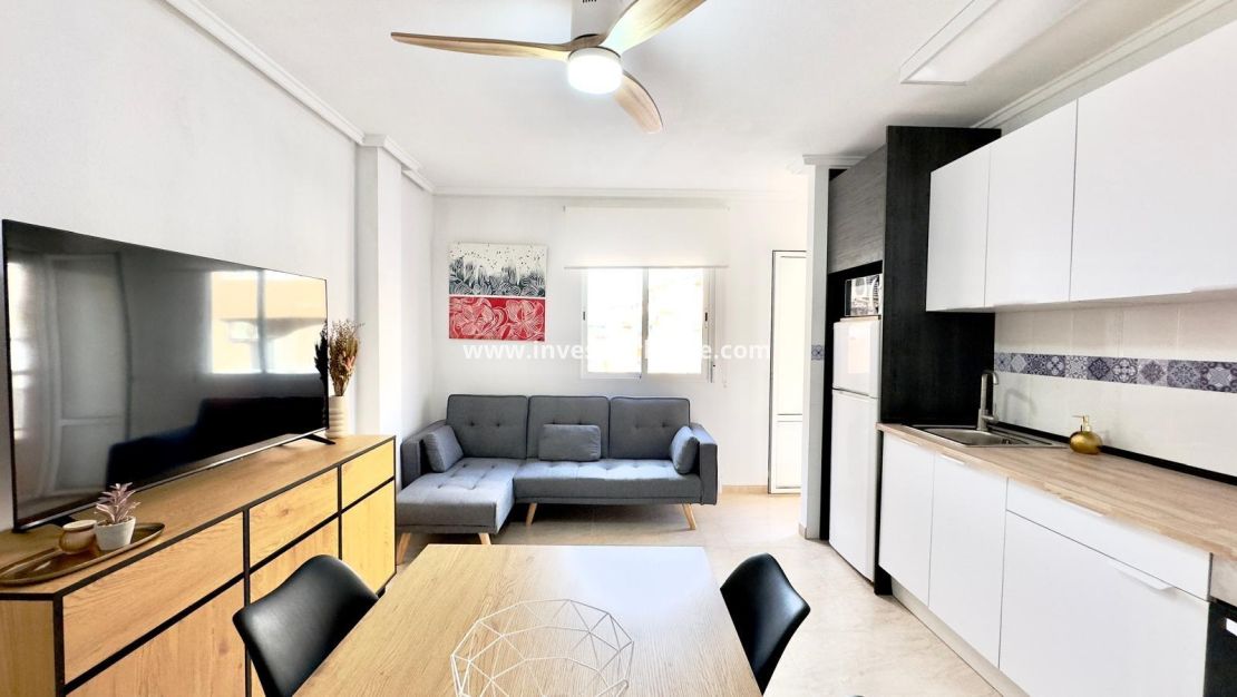 Försäljning - Lägenhet - Torrevieja - Centro