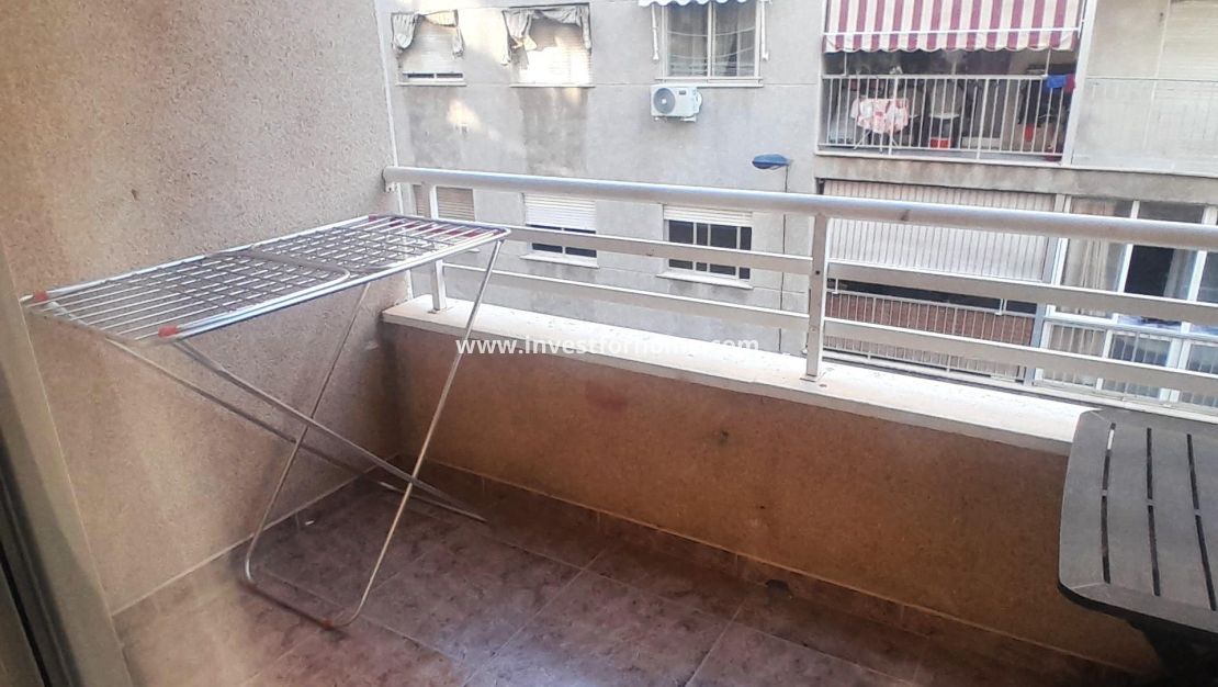 Försäljning - Lägenhet - Torrevieja - Centro