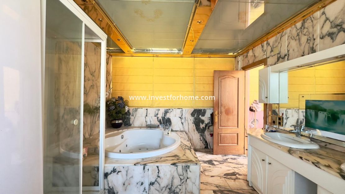 Försäljning - Lägenhet - Torrevieja - Centro