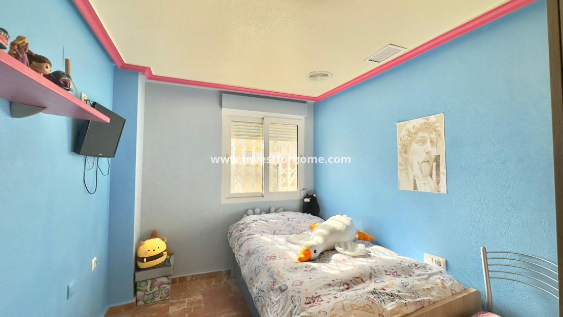 Försäljning - Lägenhet - Torrevieja - Centro