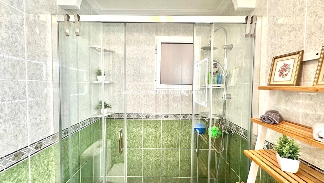 Försäljning - Lägenhet - Torrevieja - Centro