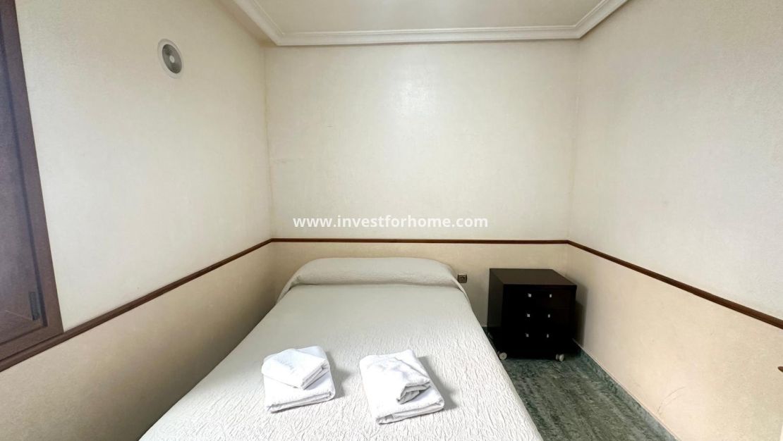 Försäljning - Lägenhet - Torrevieja - Centro