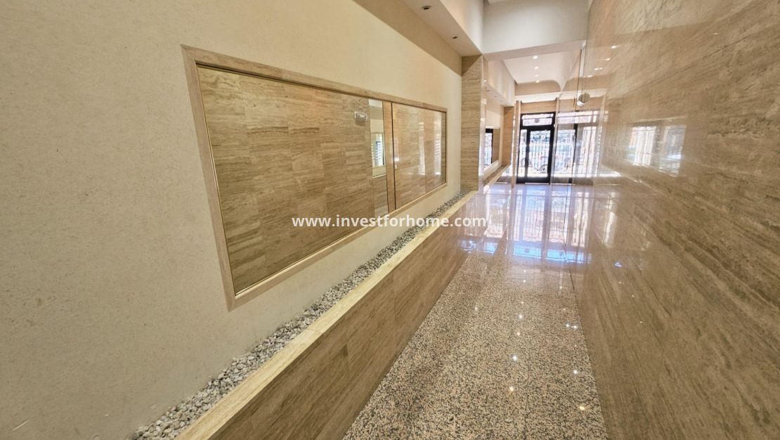 Försäljning - Lägenhet - Torrevieja - Centro