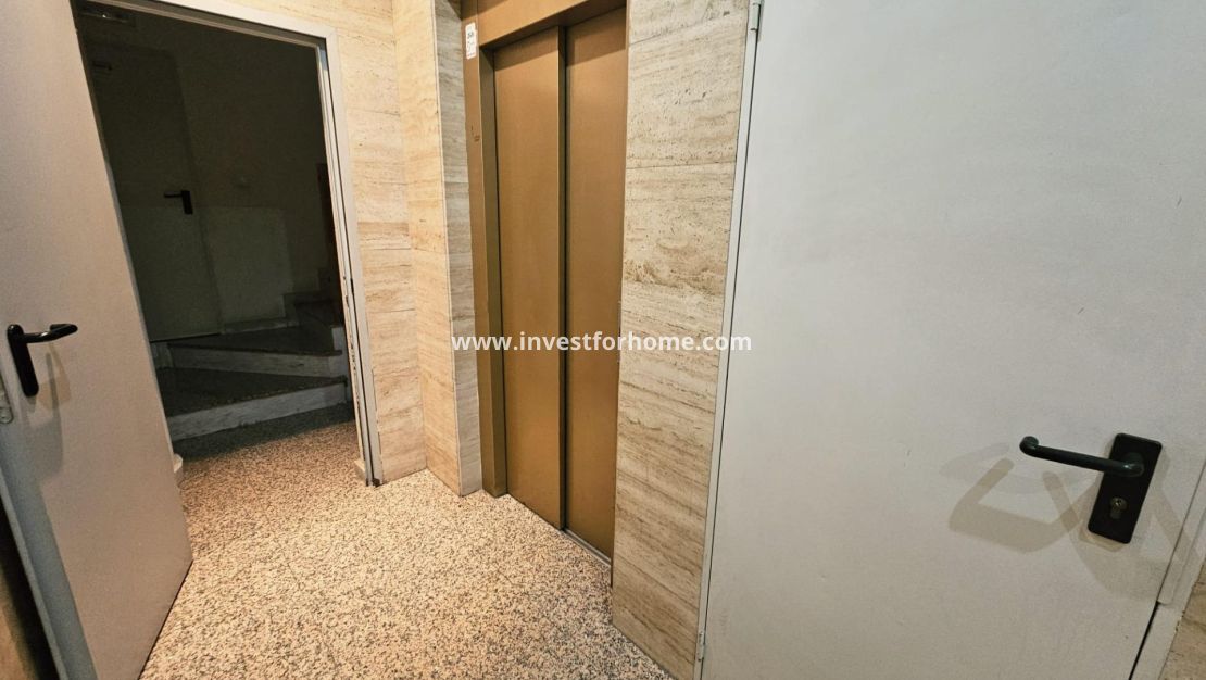 Försäljning - Lägenhet - Torrevieja - Centro