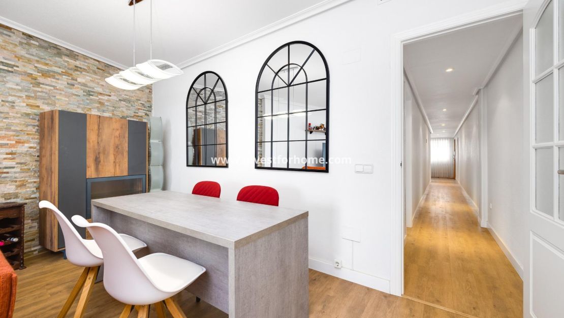 Försäljning - Lägenhet - Torrevieja - Centro