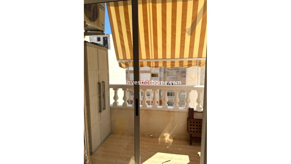 Försäljning - Lägenhet - Torrevieja - Centro
