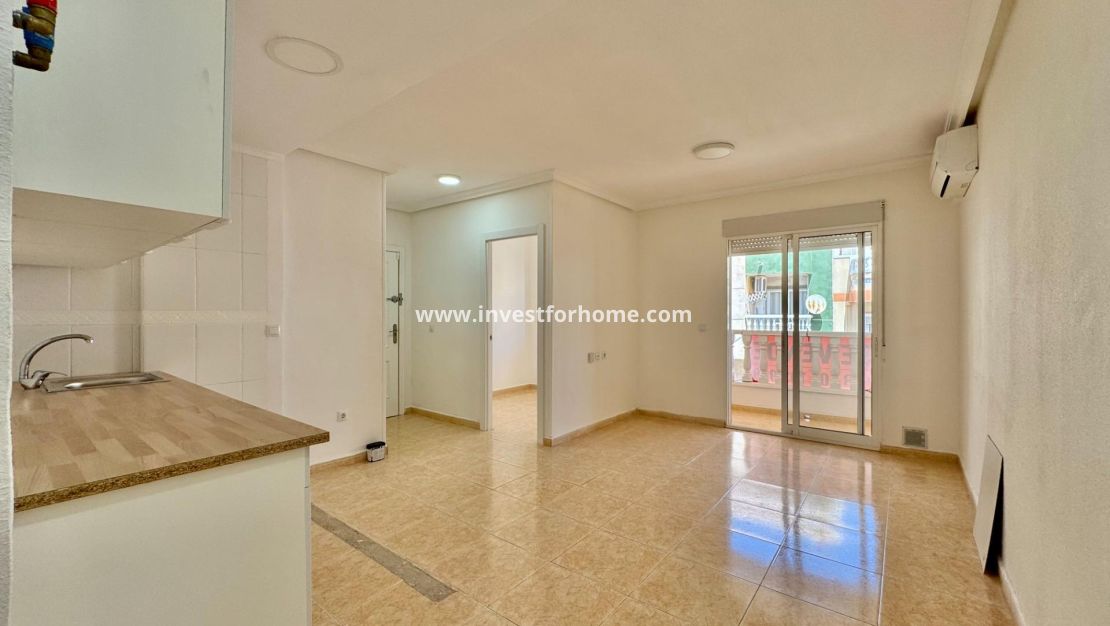 Försäljning - Lägenhet - Torrevieja - Centro