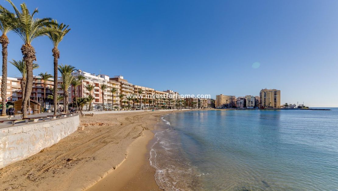 Försäljning - Lägenhet - Torrevieja - Centro