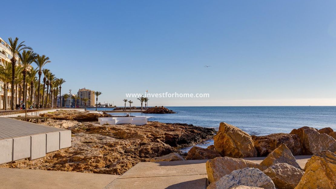 Försäljning - Lägenhet - Torrevieja - Centro