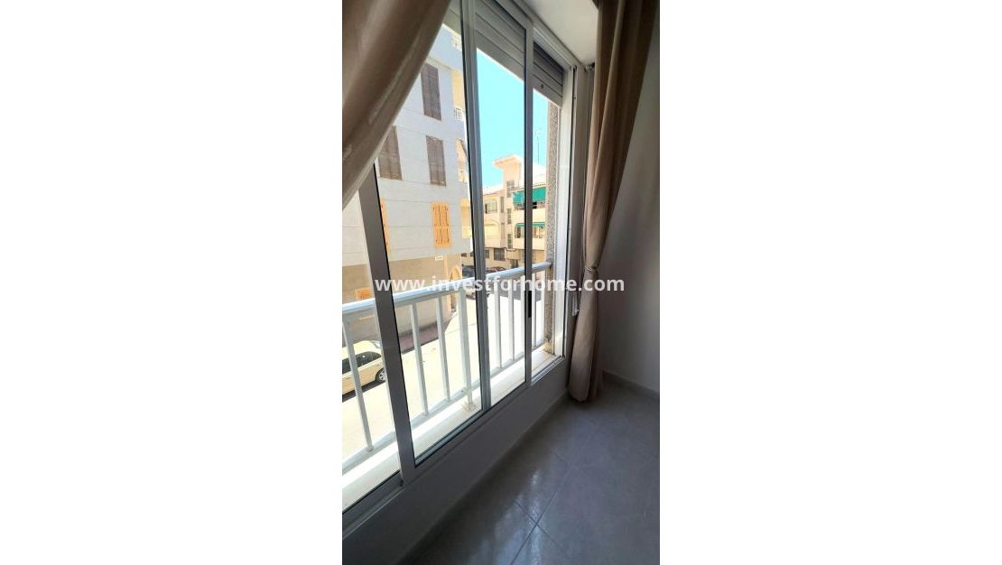 Försäljning - Lägenhet - Torrevieja - Centro