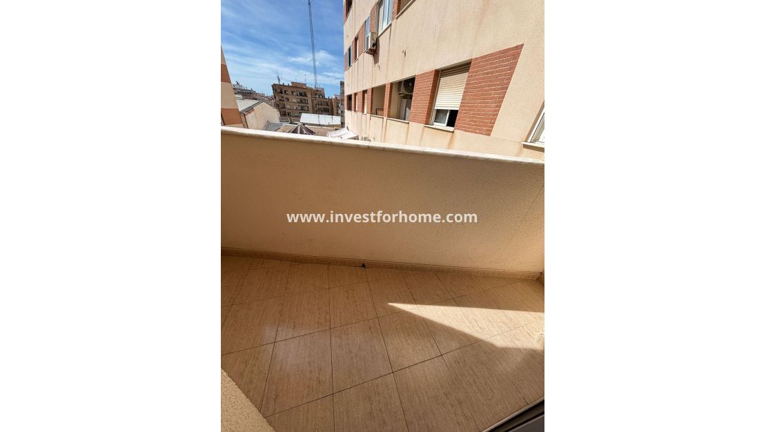 Försäljning - Lägenhet - Torrevieja - Centro