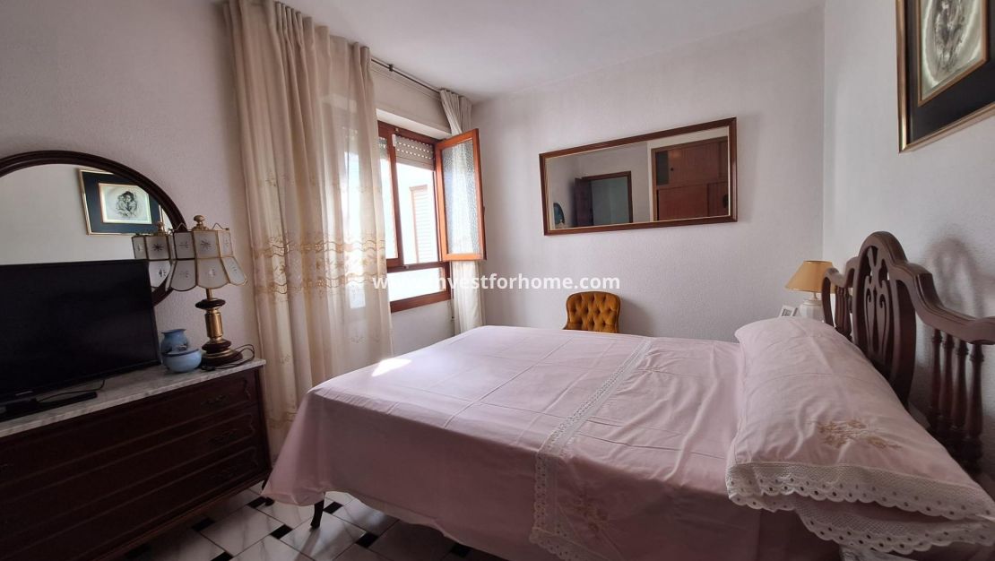 Försäljning - Lägenhet - Torrevieja - Centro