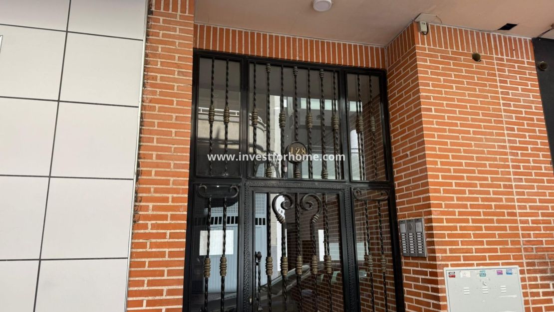 Försäljning - Lägenhet - Torrevieja - Centro