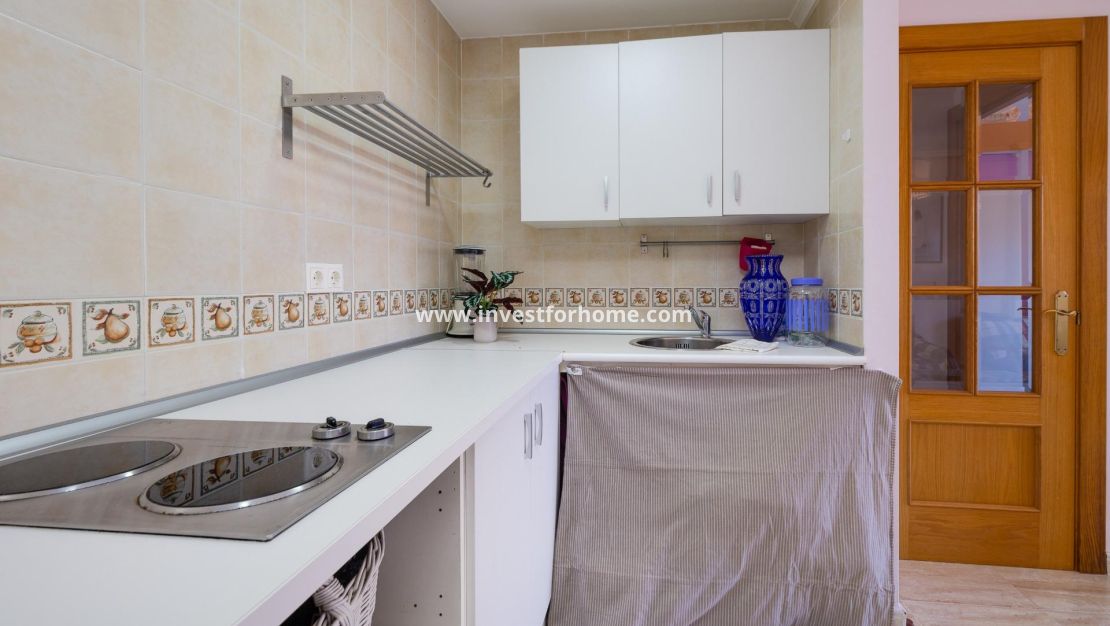 Försäljning - Lägenhet - Torrevieja - Centro