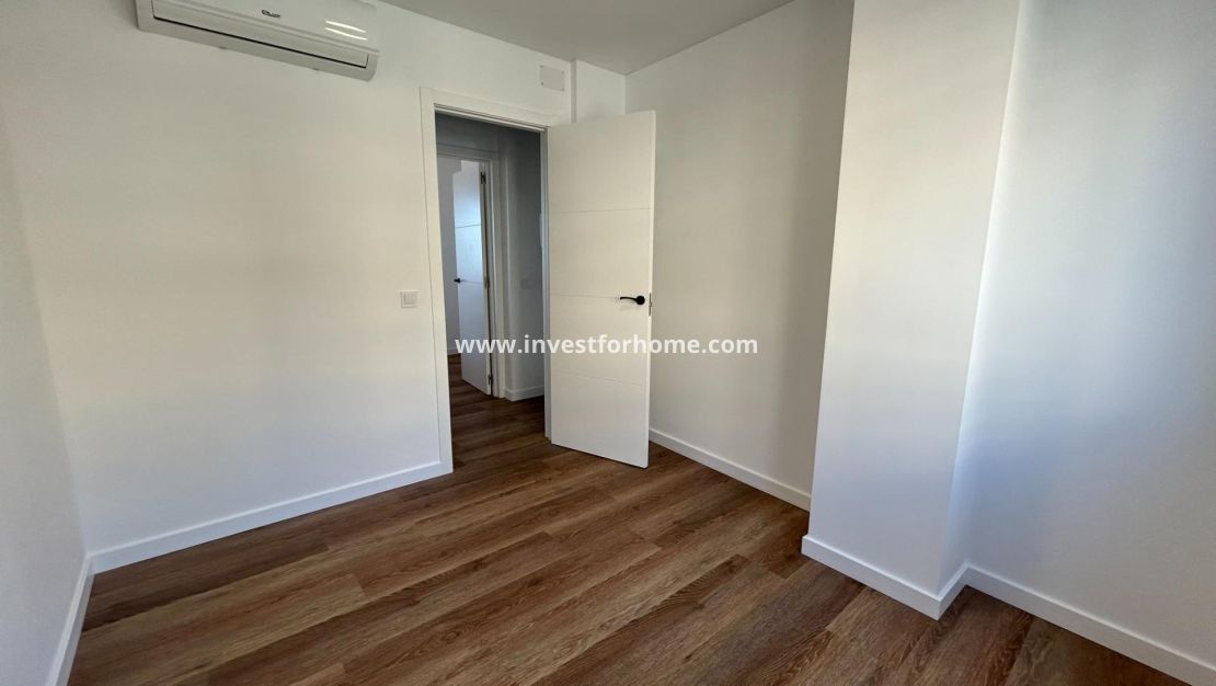 Försäljning - Lägenhet - Torrevieja - Centro