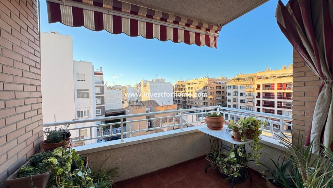 Försäljning - Lägenhet - Torrevieja - Centro