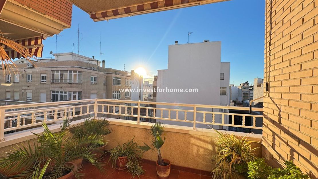 Försäljning - Lägenhet - Torrevieja - Centro