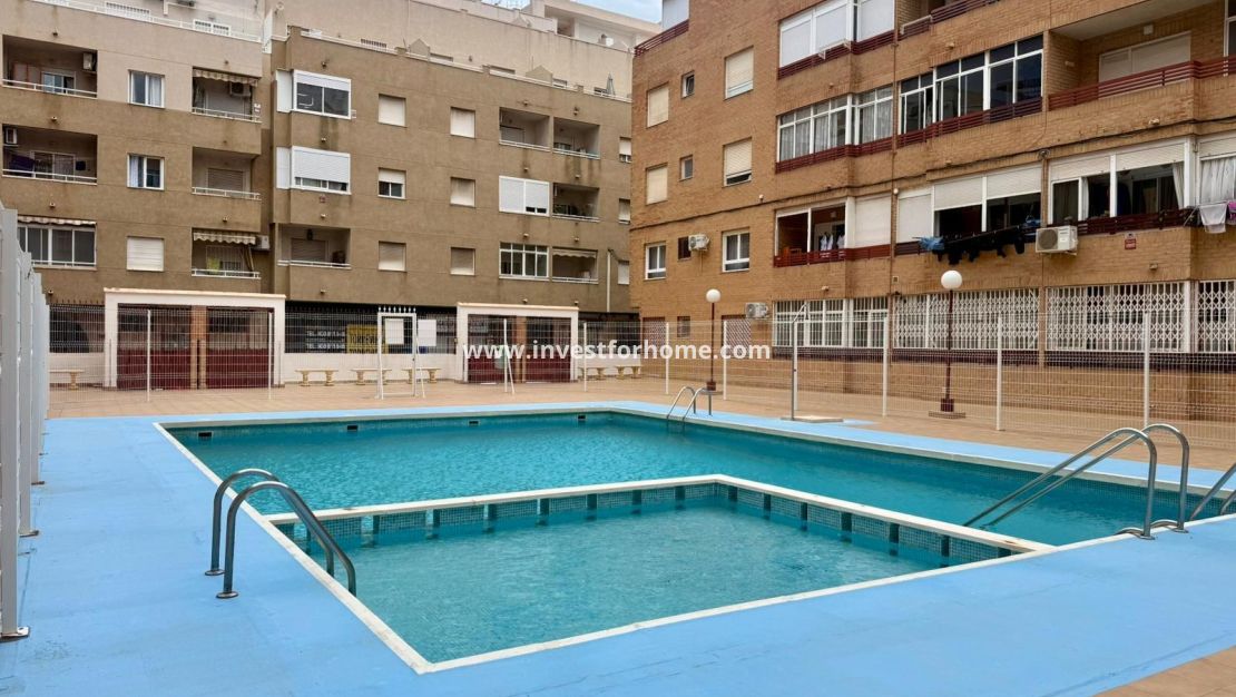 Försäljning - Lägenhet - Torrevieja - Centro