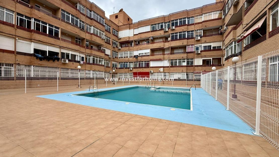 Försäljning - Lägenhet - Torrevieja - Centro