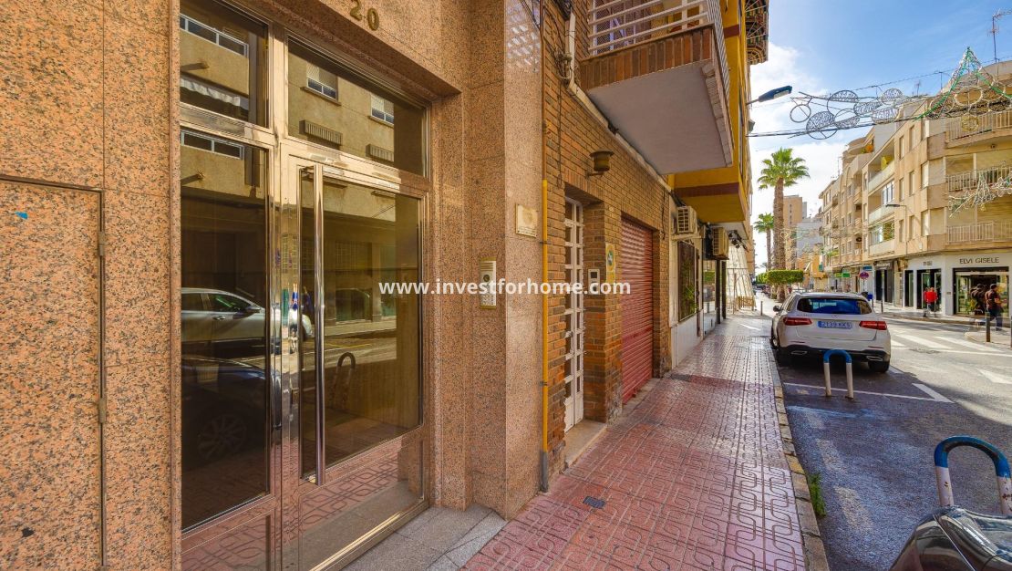 Försäljning - Lägenhet - Torrevieja - Centro