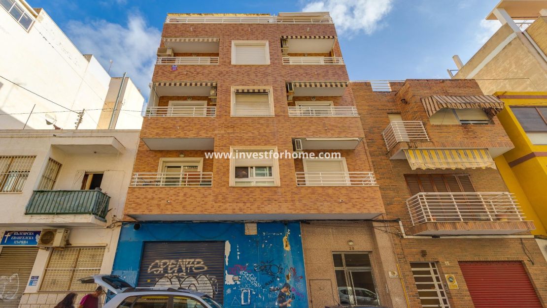 Försäljning - Lägenhet - Torrevieja - Centro