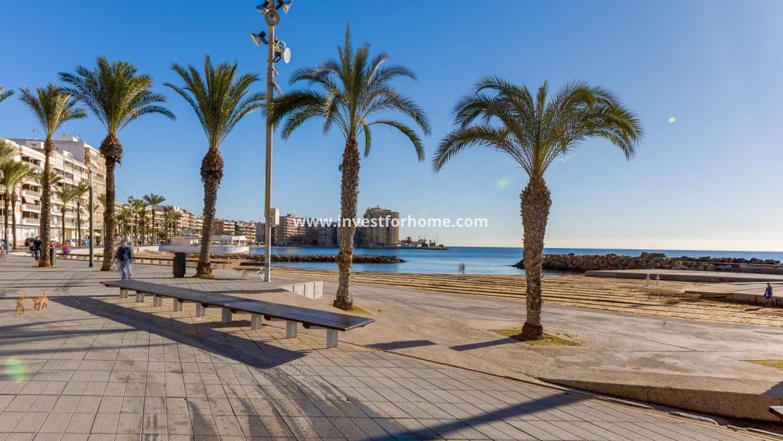 Försäljning - Lägenhet - Torrevieja - Centro