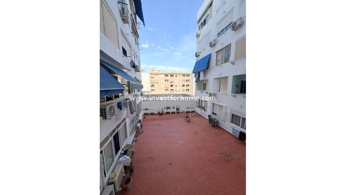 Försäljning - Lägenhet - Torrevieja - Centro
