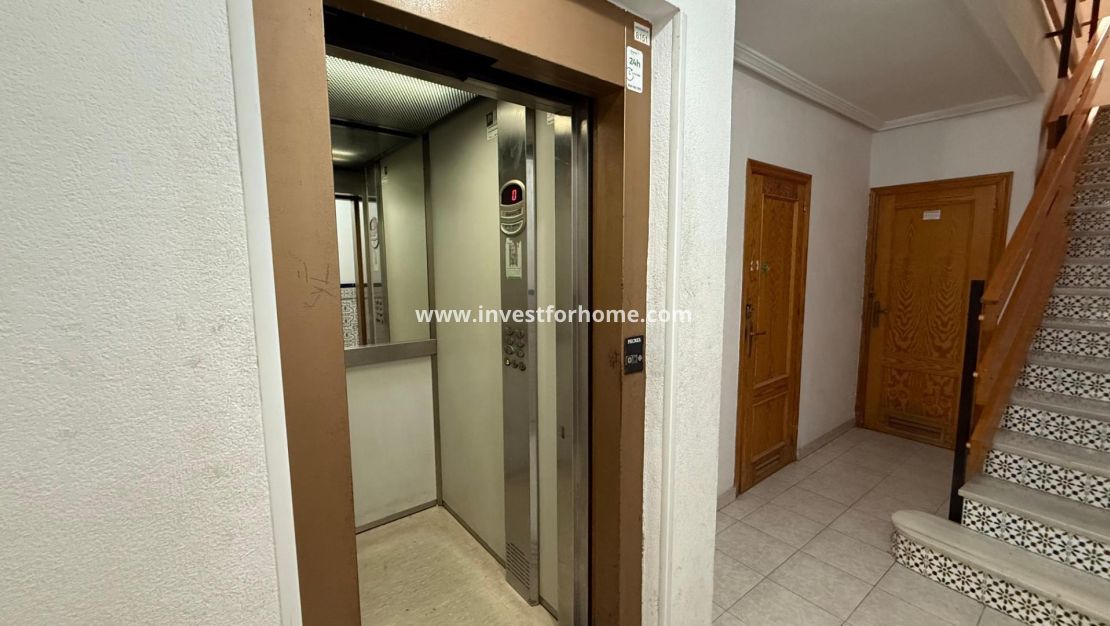 Försäljning - Lägenhet - Torrevieja - Centro