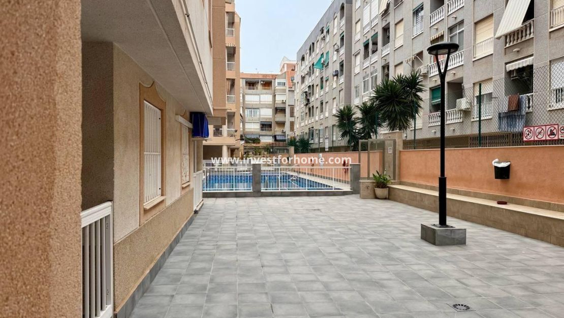 Försäljning - Lägenhet - Torrevieja - Centro