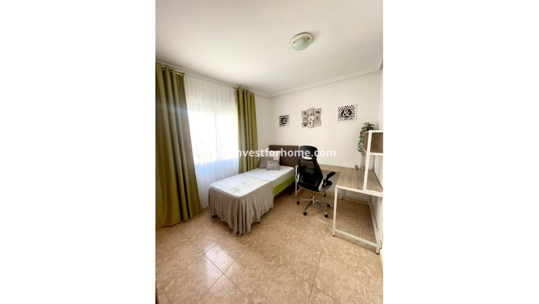 Försäljning - Lägenhet - Torrevieja - Centro