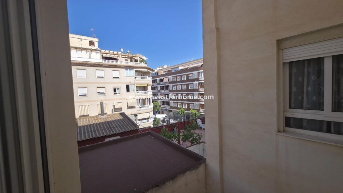 Försäljning - Lägenhet - Torrevieja - Centro
