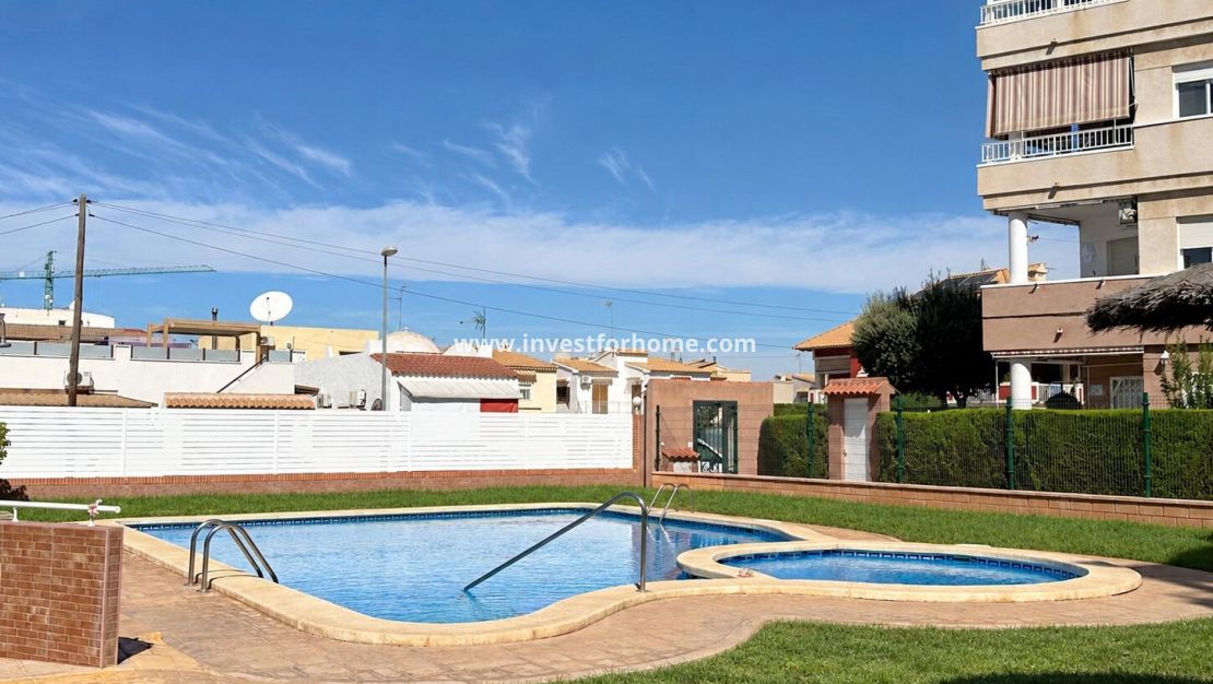 Försäljning - Lägenhet - Torrevieja - Centro