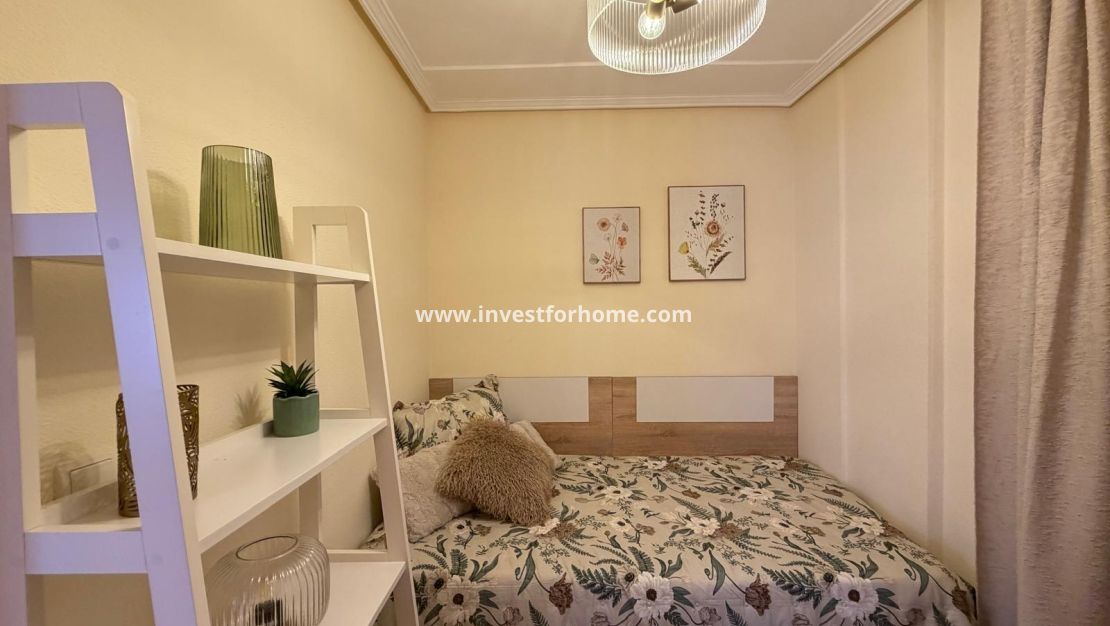 Försäljning - Lägenhet - Torrevieja - Centro