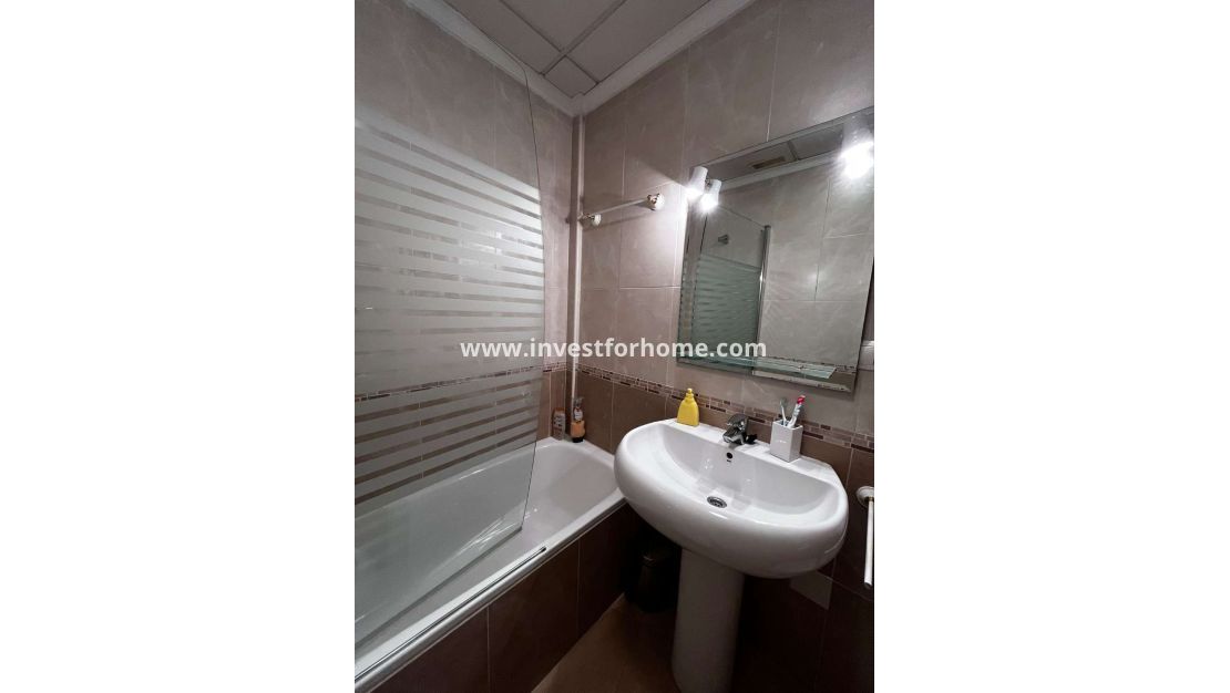 Försäljning - Lägenhet - Torrevieja - Costa Blanca