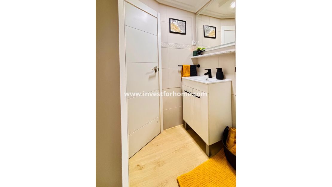 Försäljning - Lägenhet - Torrevieja - Costa Blanca