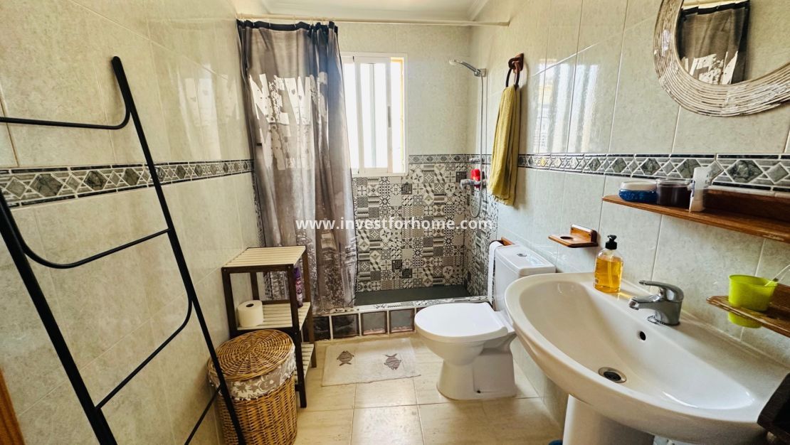 Försäljning - Lägenhet - Torrevieja - Costa Blanca