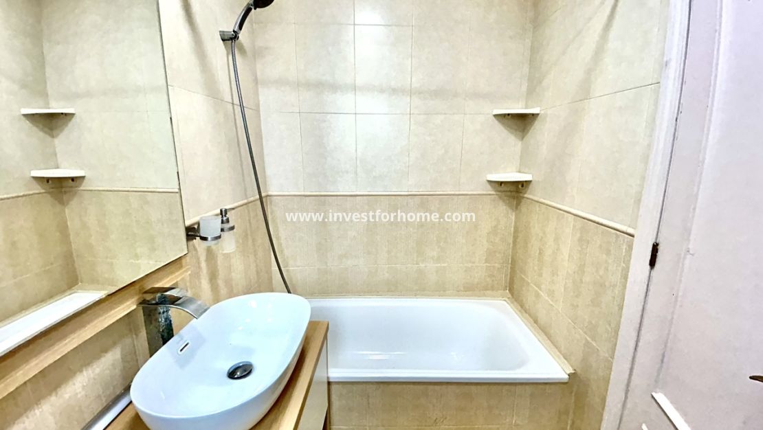 Försäljning - Lägenhet - Torrevieja - Costa Blanca