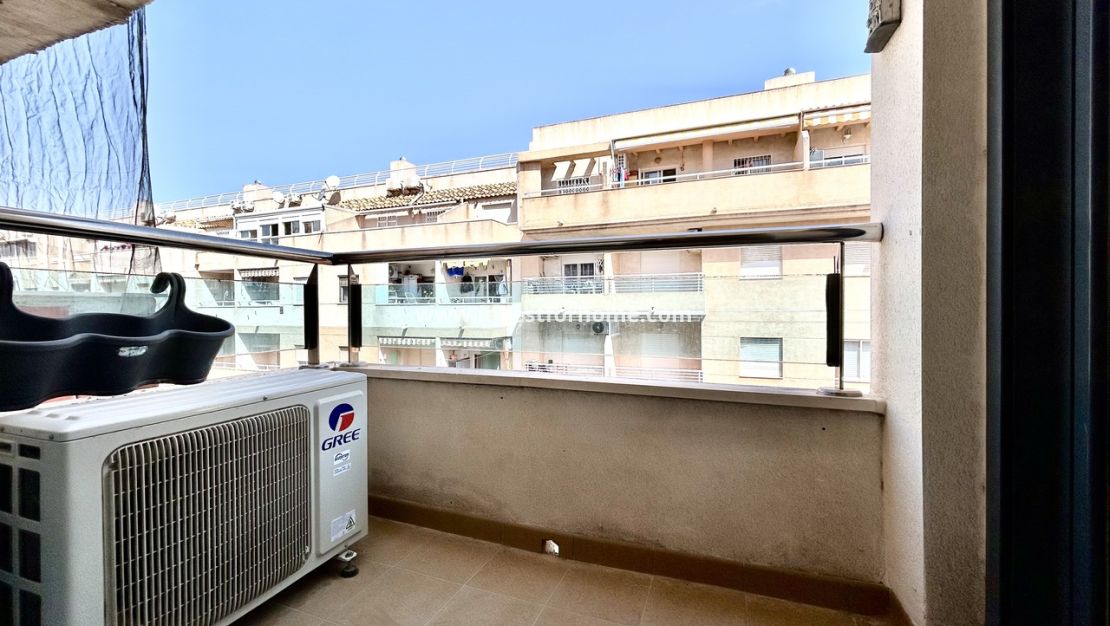 Försäljning - Lägenhet - Torrevieja - Costa Blanca