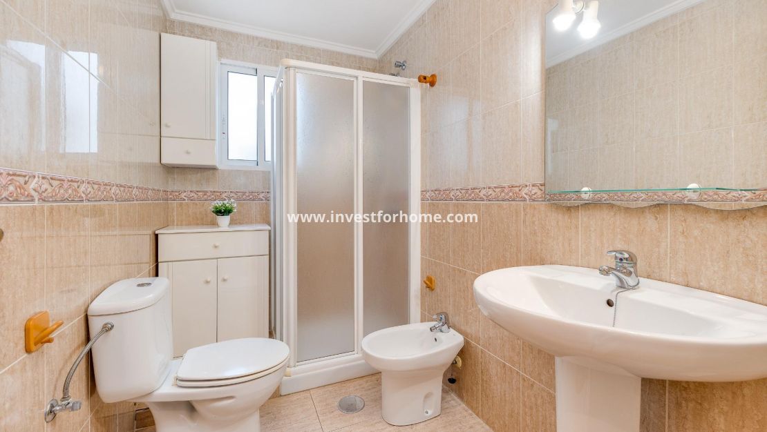 Försäljning - Lägenhet - Torrevieja - Estacion De Autobuses