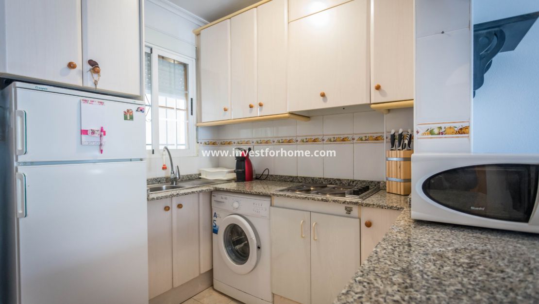 Försäljning - Lägenhet - Torrevieja - La Siesta-El Chaparral