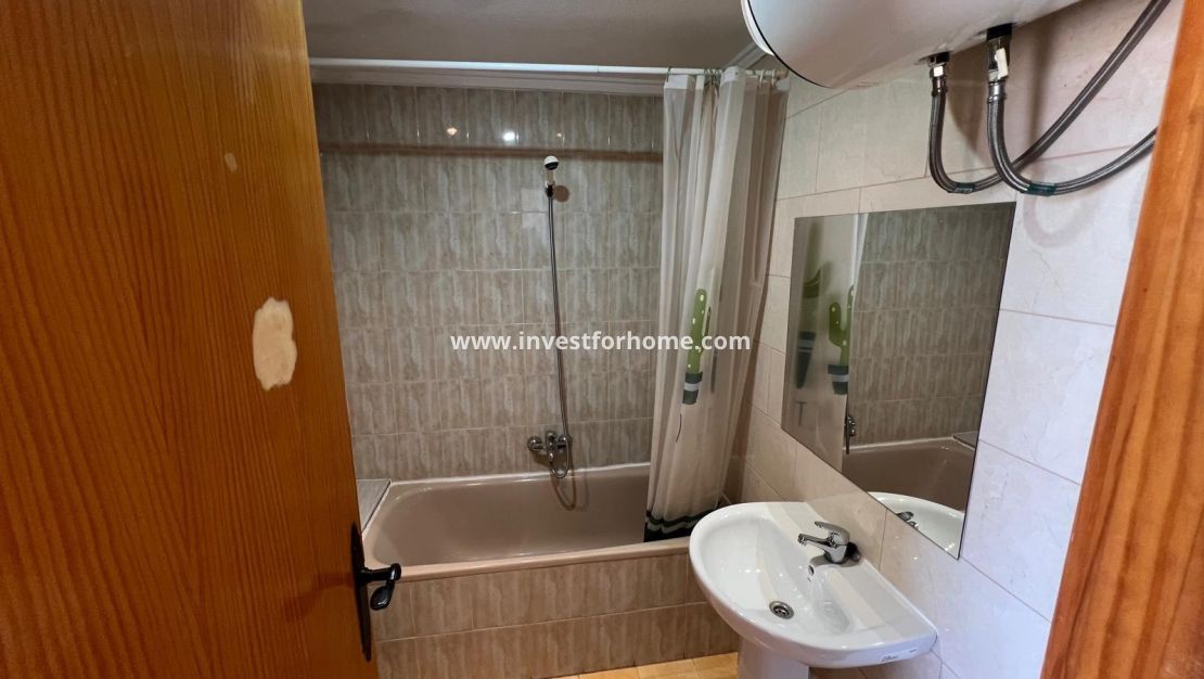 Försäljning - Lägenhet - Torrevieja - Miramar - Torre Del Moro