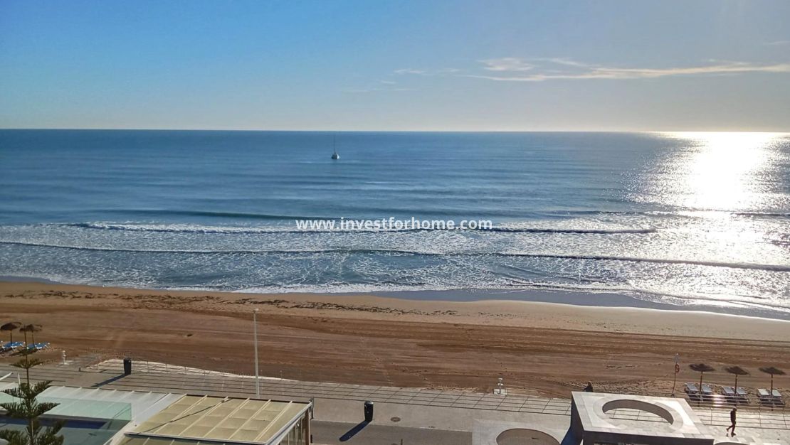 Försäljning - Lägenhet - Torrevieja - Playa De La Mata
