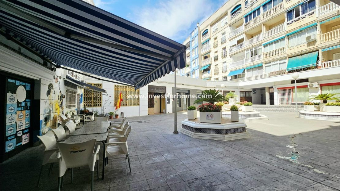 Försäljning - Lägenhet - Torrevieja - Playa de los Locos