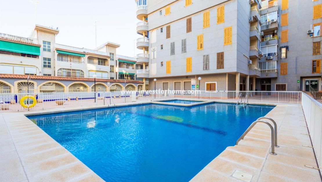 Försäljning - Lägenhet - Torrevieja - Playa del Acequión