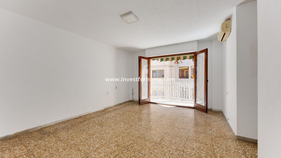 Försäljning - Lägenhet - Torrevieja - Playa del Acequión