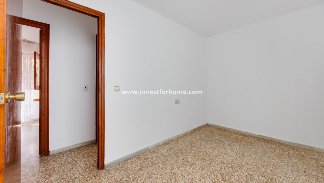 Försäljning - Lägenhet - Torrevieja - Playa del Acequión