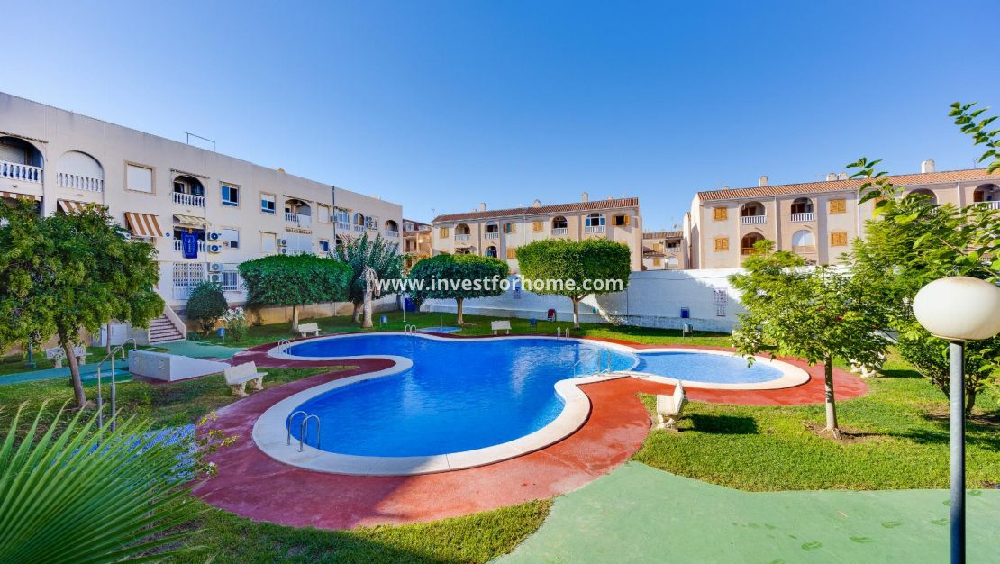 Försäljning - Lägenhet - Torrevieja - Playa del Acequión