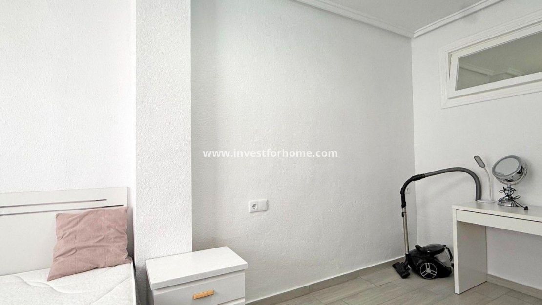 Försäljning - Lägenhet - Torrevieja - Playa del Cura