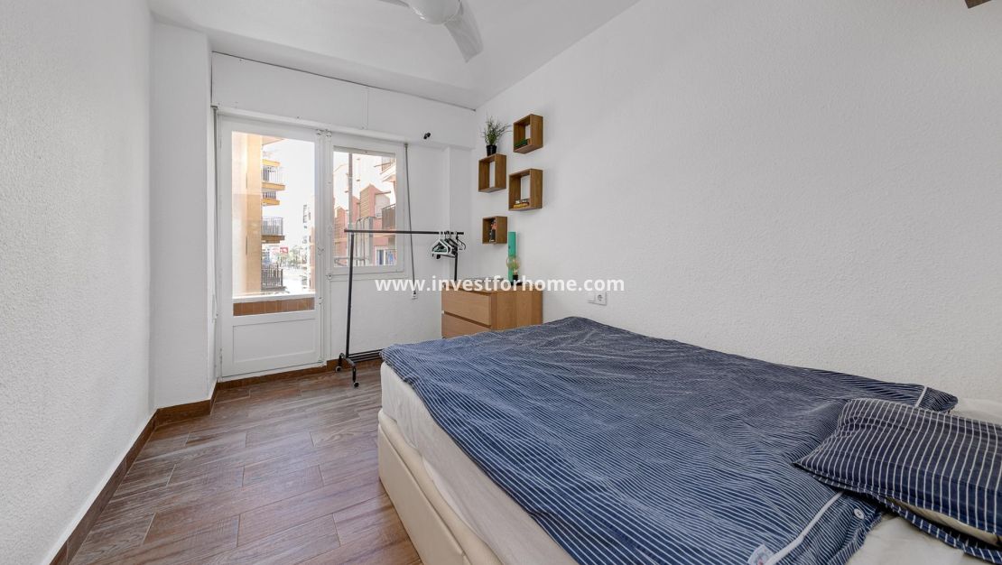 Försäljning - Lägenhet - Torrevieja - Playa del Cura